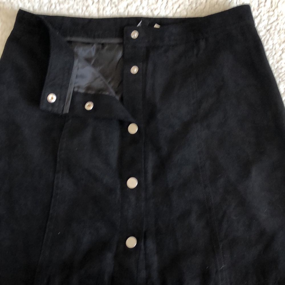 Black Aline Skirt - Picture 4 of 7